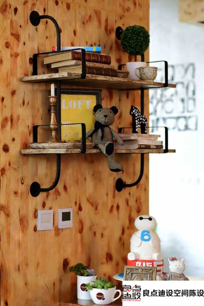 一眼沦陷!爆改工业风咖啡店装修软装设计教科书